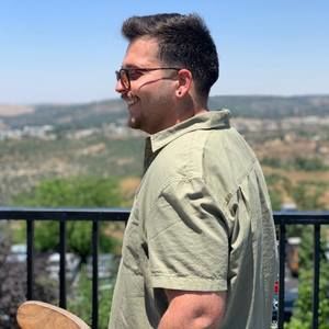 Meet your Posher, Tomer